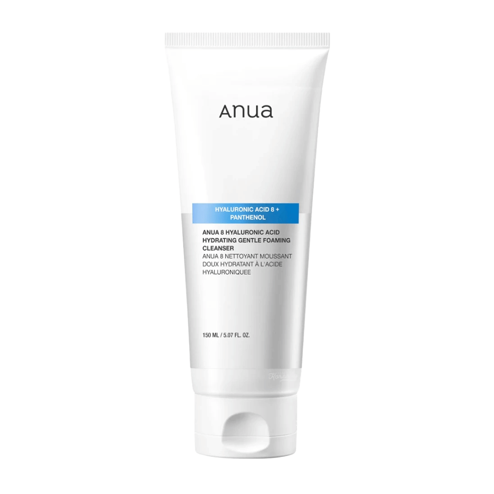 Anua 8 Hyaluronic Acid Hydrating Gentle Foaming Cleanser er en skånsom rensecreme, der kombinerer otte typer hyaluronsyre og panthenol for at give intensiv fugt og beskytte hudens barriere. Den producerer et blødt og rigt skum, der effektivt fjerner snavs og makeup uden at udtørre huden.