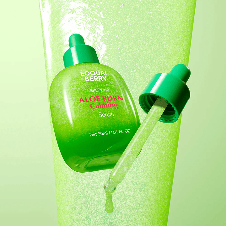 EQQUALBERRY Aloe PDRN Calming Serum 30 ml med pipette – beroligende ansigtsserum med aloe og PDRN til fugtet og balanceret hud.