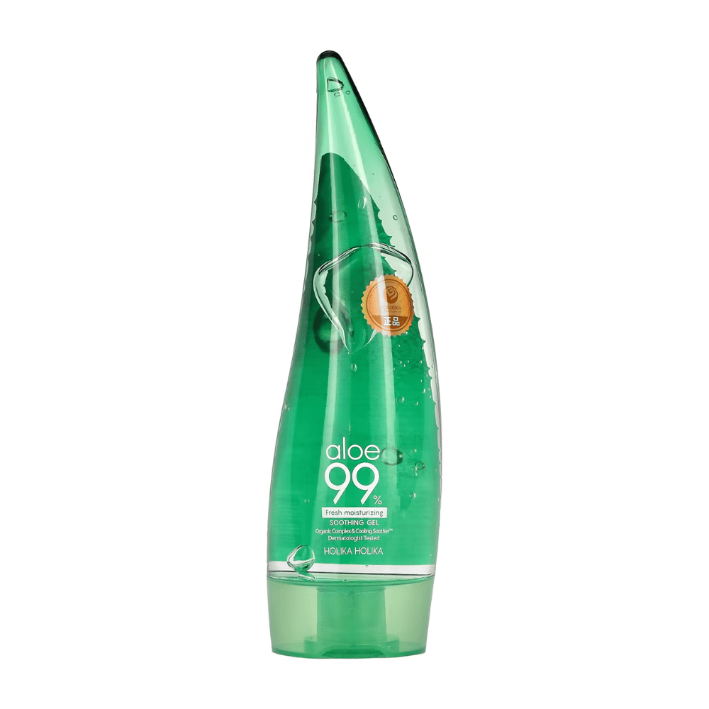 En grøn, aloe-formet flaske med Holika Holika Aloe 99% Soothing Gel. Flasken indeholder beroligende gel og har tekst, der beskriver produktets fugtgivende og beroligende egenskaber.