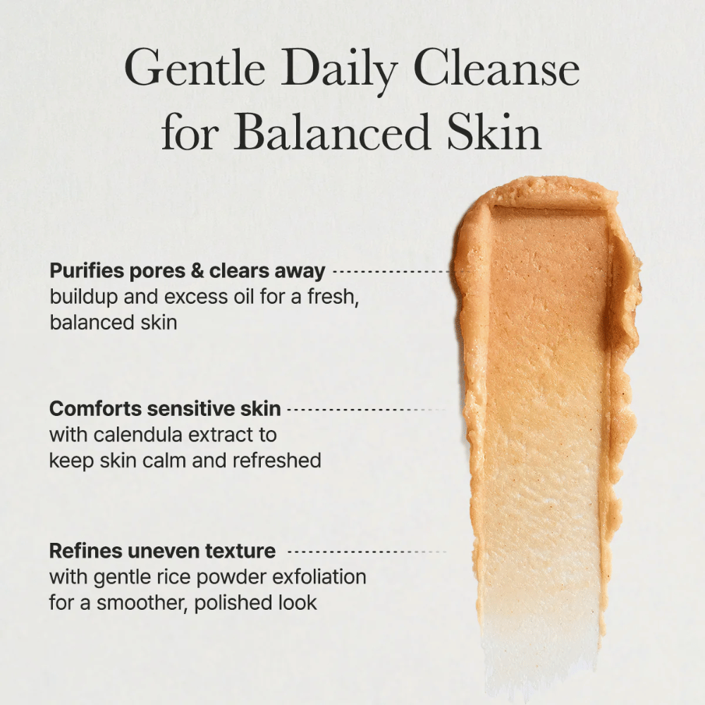 Nærbillede af Arencia Calendula Rice Mochi Cleanser – cremet rens, der renser porer, beroliger sensitiv hud og udjævner hudteksturen.