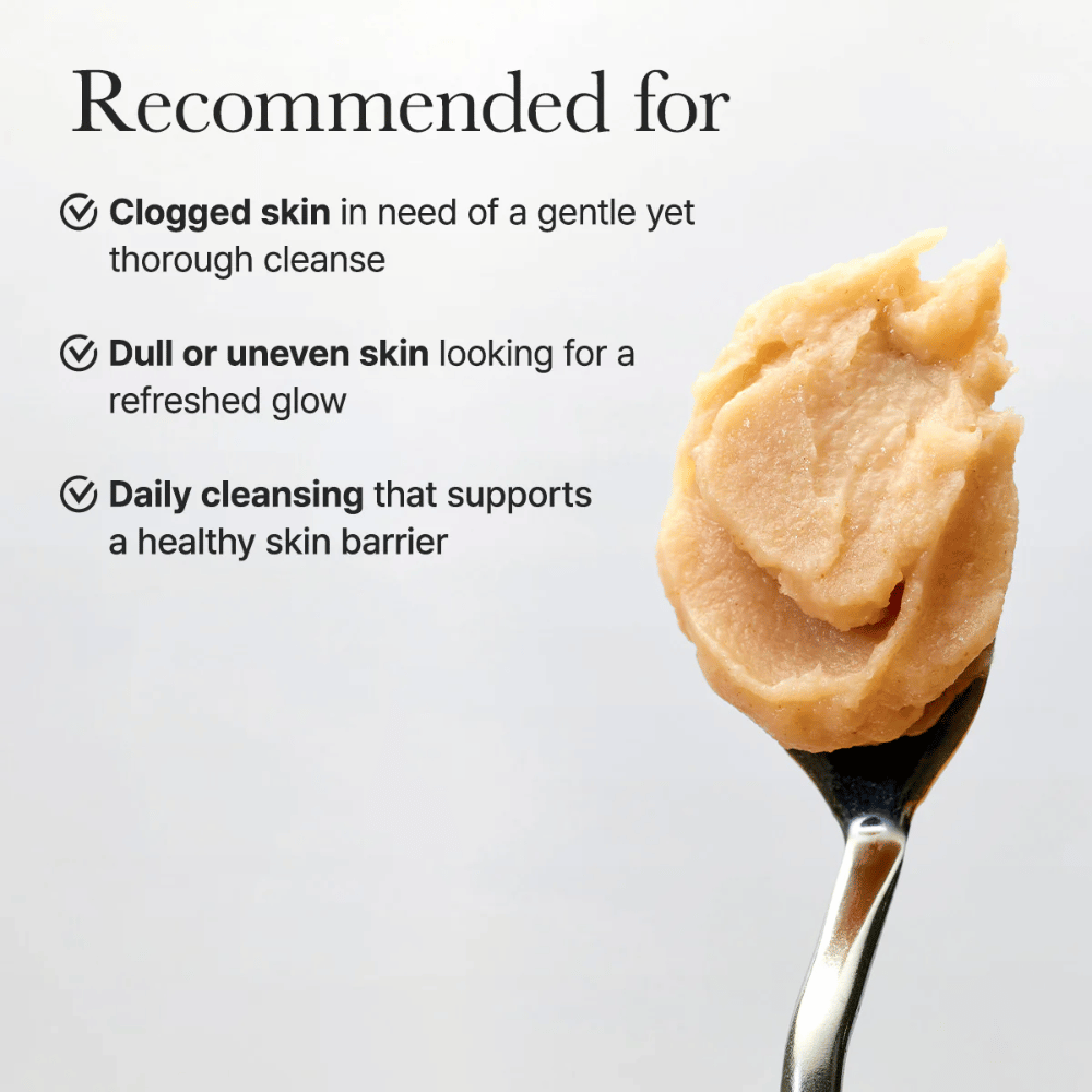 Arencia Calendula Rice Mochi Cleanser anbefales til tilstoppet, træt eller ujævn hud, der har brug for mild men effektiv rens.