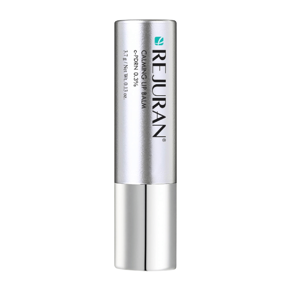 4. Rejuran Calming Lip Balm 3,7 g – fugtgivende læbepomade med C-PDRN mod hvid baggrund