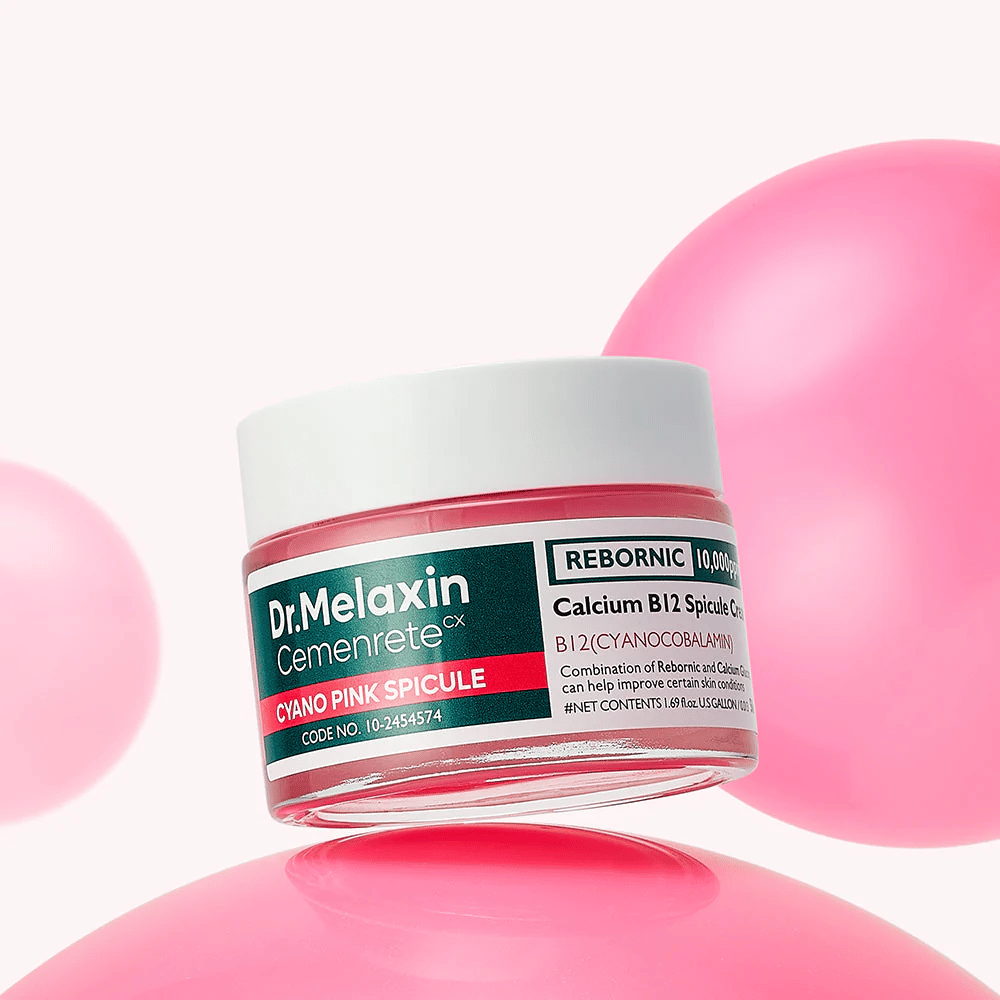 Dr. Melaxin Cemenrete Cyano Pink Spicule Cream med cyanocobalamin og spicules, som hjælper huden med at forny sig og få en jævnere hudtone.