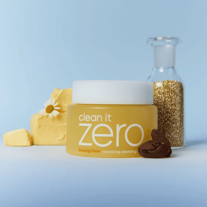 Produktbillede af Clean It Zero Ginseng-Glow Cleansing Balm med ingrediensinspiration som ginseng og nærende olier, en skånsom rensebalm som smelter makeup og renser huden uden at udtørre.