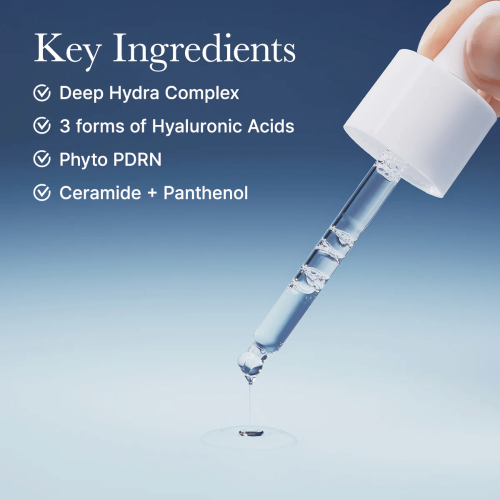 Pipette med serum, der viser Arencia Deep Water Surge Serums lette konsistens og aktive ingredienser som hyaluronsyre, phyto PDRN, ceramider og panthenol.