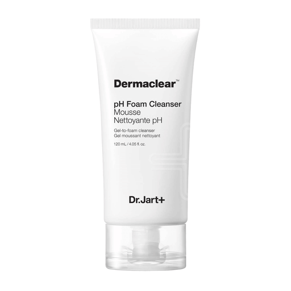 Hvid tube af Dr.Jart+ Dermaclear pH Foam Cleanser med sort tekst, stående oprejst mod hvid baggrund.