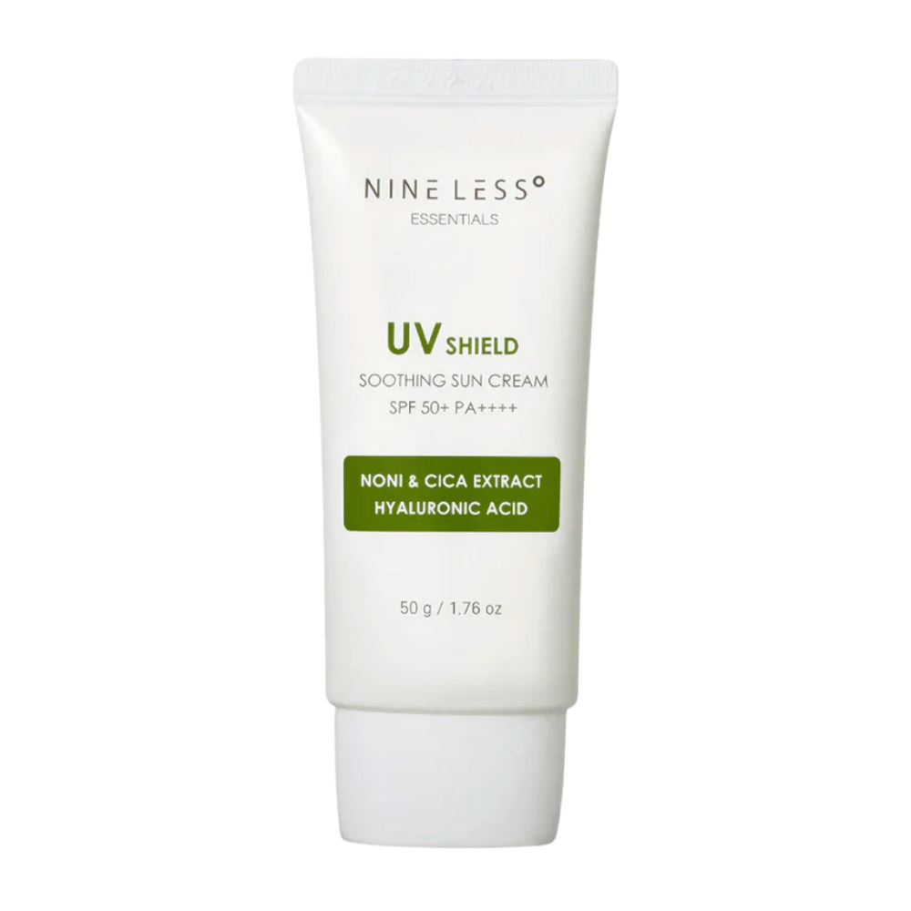 NINE LESS Essentials UV Shield Soothing Sun Cream SPF 50+ PA++++ – fugtgivende solcreme med noni, cicaekstrakt og hyaluronsyre, som beskytter og beroliger huden.