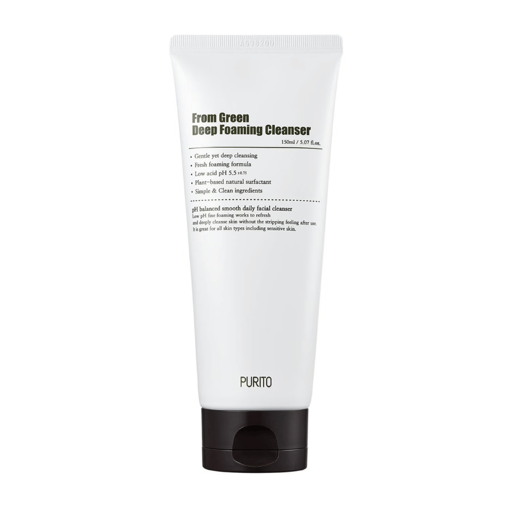 Purito From Green Deep Foaming Cleanser er en dybderensende ansigtsvask med en skånsom formel baseret på plantebaserede tensider. Dens lave pH-værdi på 5.5 hjælper med at bevare hudens naturlige balance, hvilket gør den ideel til alle hudtyper, inklusive følsom hud.