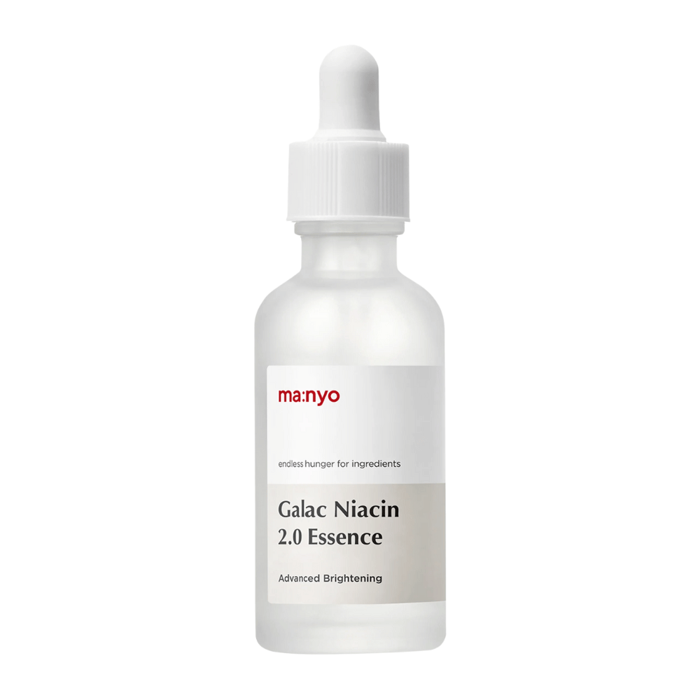 Nærbillede af Ma:nyo Galac Niacin 2.0 Essence – avanceret opdateret formel, der fugter, lysner og forbedrer hudens elasticitet.