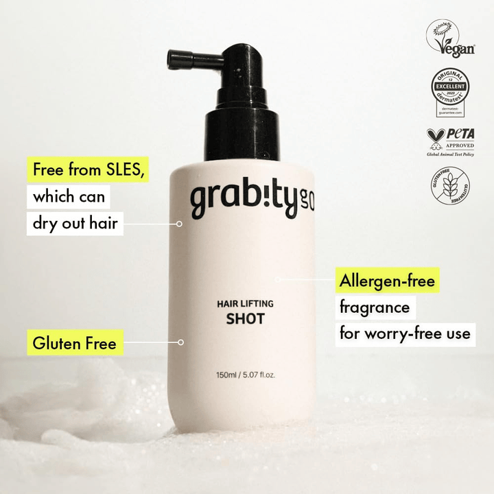 Grabity Hair Lifting Shot i hvid sprayflaske med information om vegansk formel, PETA-godkendelse, SLES-fri sammensætning, glutenfri formel og allergenfri duft til skånsom hårpleje.