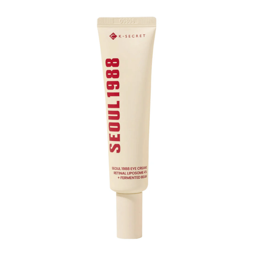 KSECRET-SEOUL 1988 Eye Cream - Retinal Liposome 4% + Fermented Bean

Denne øjencreme kombinerer 4% Retinal Liposome og Fermenterede bønner for effektivt at reducere fine linjer, fugte og styrke det følsomme øjenområde.

✨ Fordele:
✔ Retinal Liposome 4% – Kraftfuld anti-aging for en glattere hud
✔ Fermenterede bønner – Næring og beskyttelse for øget elasticitet
✔ Let og hurtigt absorberende – Passer også til følsom hud

Perfekt til at fugte og give øjenområdet et opfrisket og ungdommeligt look! 👁✨