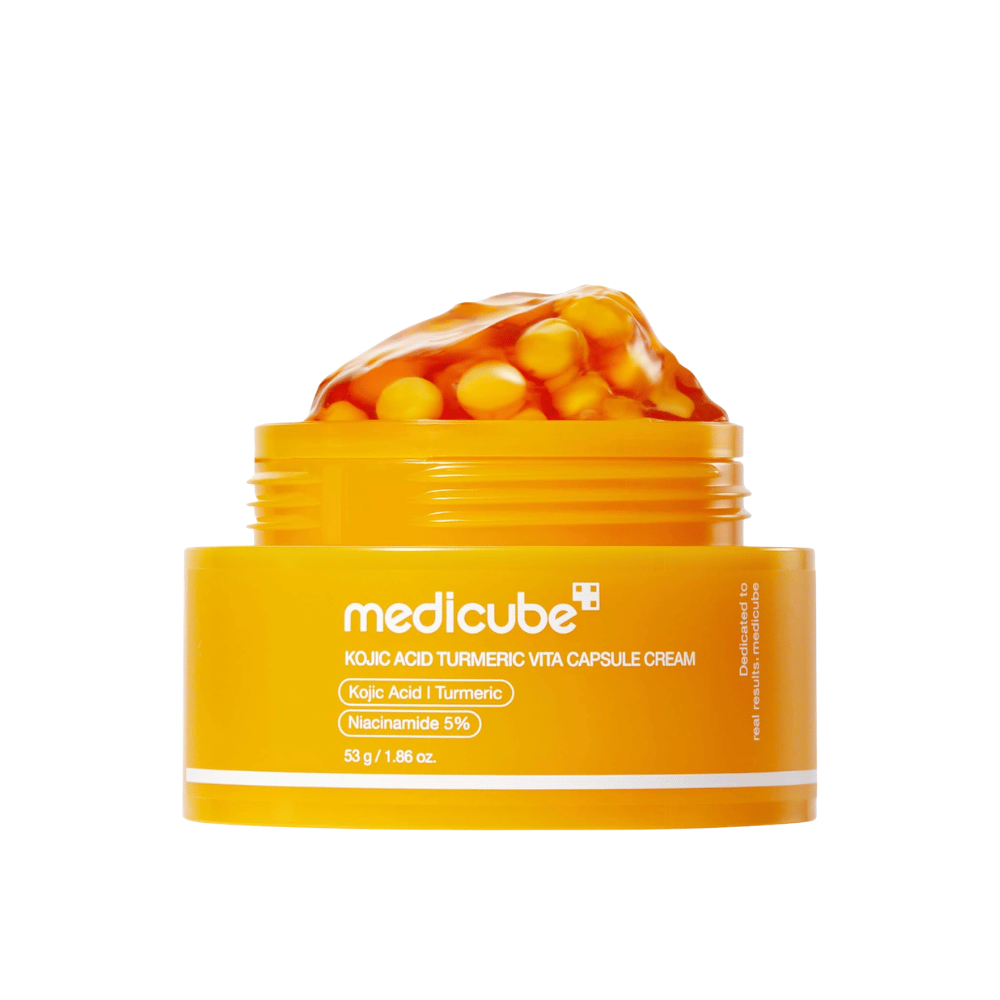5. Medicube Kojic Acid Turmeric Vita Capsule Cream 53 g – gul krukke med gelcreme og kapsler på hvid baggrund