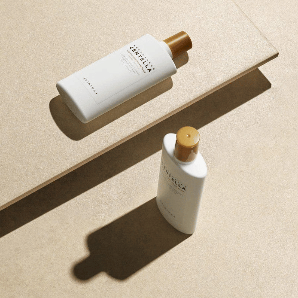 Solcreme fra SKIN1004 med let formel og høj solbeskyttelse SPF50+, som fugter huden og passer til alle hudtyper inklusive følsom hud