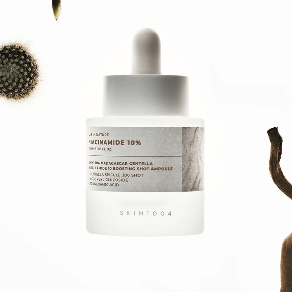 SKIN1004 Madagascar Centella Niacinamide 10 Boosting Shot Ampoule – koreansk serum med 10 % niacinamid og centella asiatica for jævnere hudtone, glød og balanceret hud.