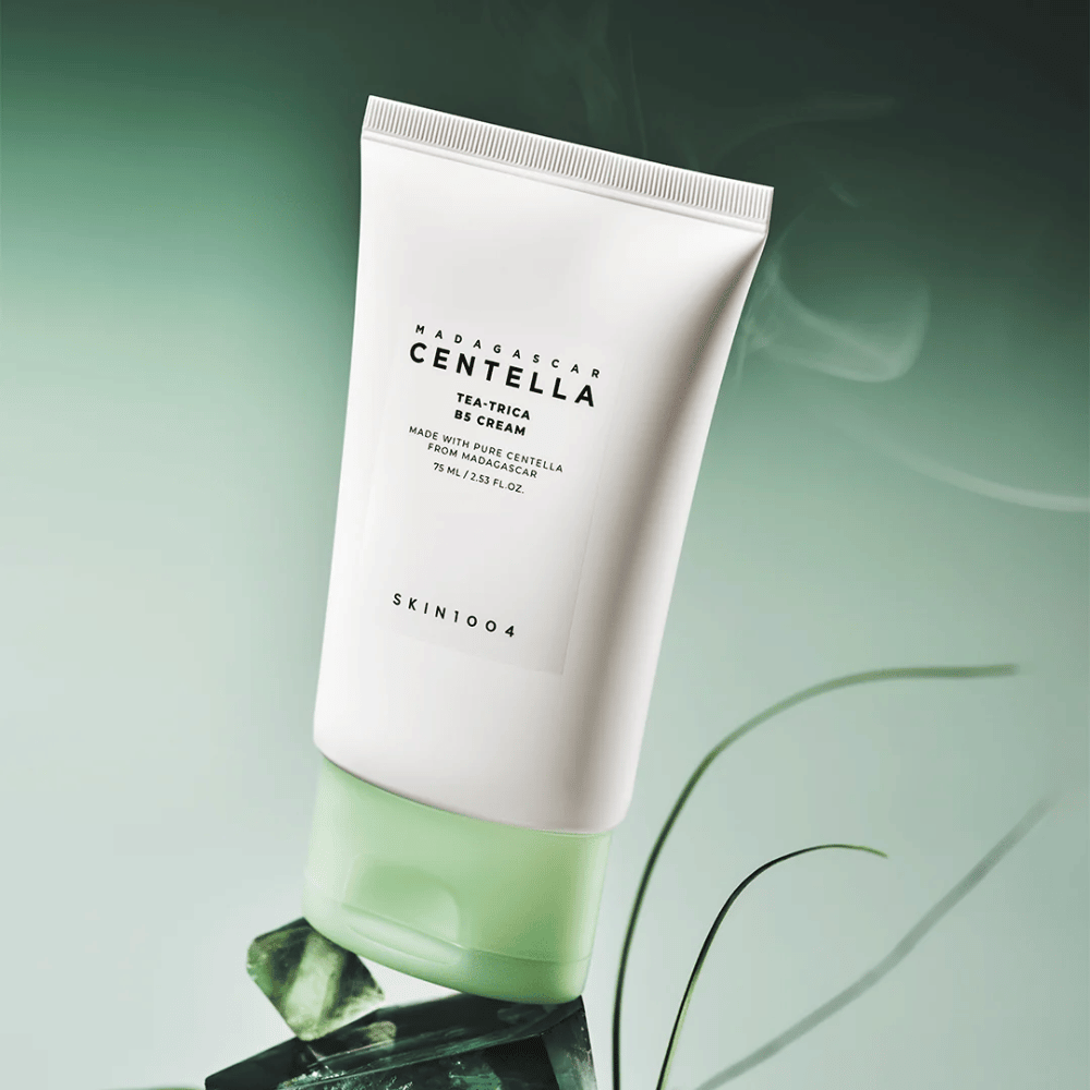 Centella asiatica-creme til ansigtet, som beroliger huden, mindsker inflammation og giver intensiv fugt uden at føles tung