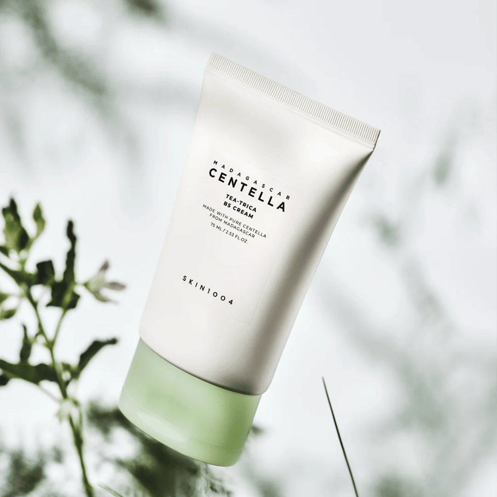 SKIN1004 Madagascar Centella Tea-Trica B5 Cream ansigtscreme med centella asiatica og panthenol, som beroliger irriteret hud og styrker hudbarrieren