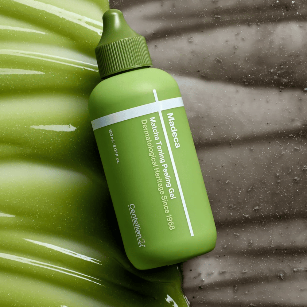 Centellian24 Madeca Matcha Toning Peeling Gel – koreansk peeling gel med matcha som hjælper med at eksfoliere huden skånsomt, fjerne døde hudceller og give en klarere og mere jævn hudtone.