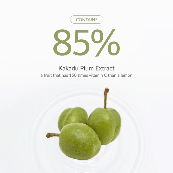 Dr. Althea Natural Radiance Essence med 85% Kakadu Plum Extract, rig på vitamin C for at give glans, jævne hudtonen og booste glød.