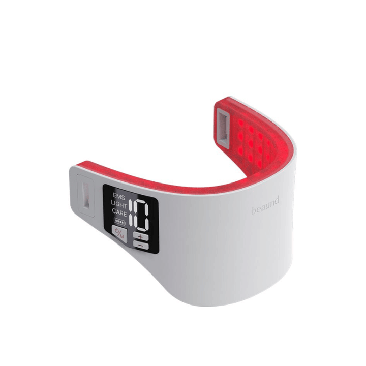 Beaund Neckcera med aktiveret rød LED-lysterapi. De røde lyspunkter på indersiden viser behandlingsområdet, som er rettet mod halsens hud.