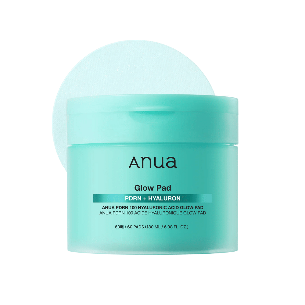 Anua PDRN 100 Hyaluronic Acid Glow Pad i turkis emballage med oplyft pad – fugtgivende toner pads til daglig fugt og glød.