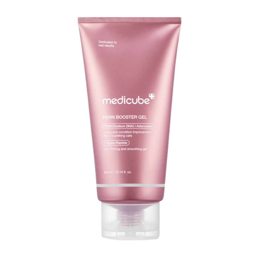 Medicube PDRN Booster Gel er en kraftfuld hudplejegel beriget med PDRN og syv peptidtyper for at forbedre hudens elasticitet og tekstur. Gelen fremmer hudens genopretning og giver intensiv næring for en blødere og fastere hud. Perfekt til daglig brug!
