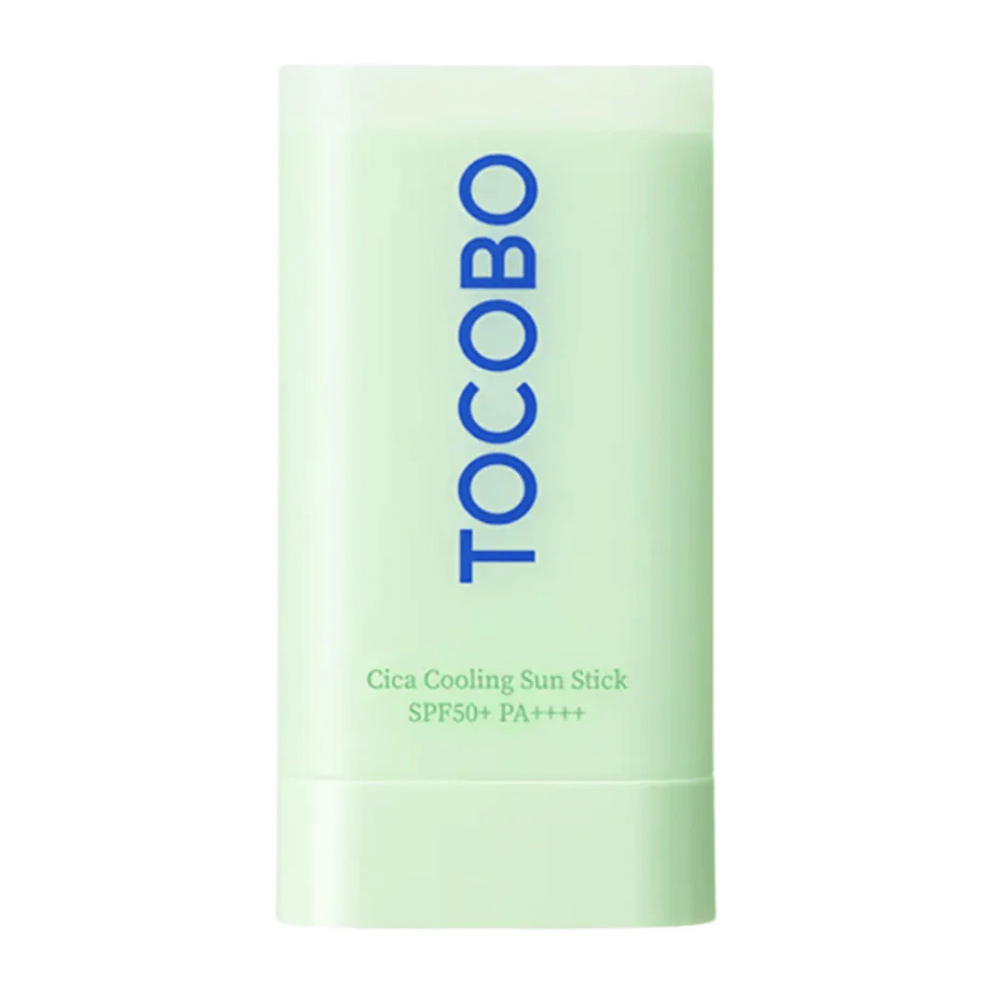 Tocobo Cica Cooling Sun Stick SPF50+ PA++++ i mintgrøn emballage med blå tekst, vist mod hvid baggrund.