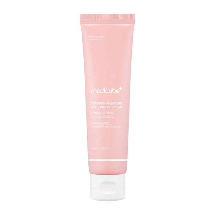 Medicube PDRN Pink Hyaluronic Moisturizing Cream i rosa tub med vit kork, en återfuktande kräm berikad med hyaluronsyra och salmon DNA PDRN.