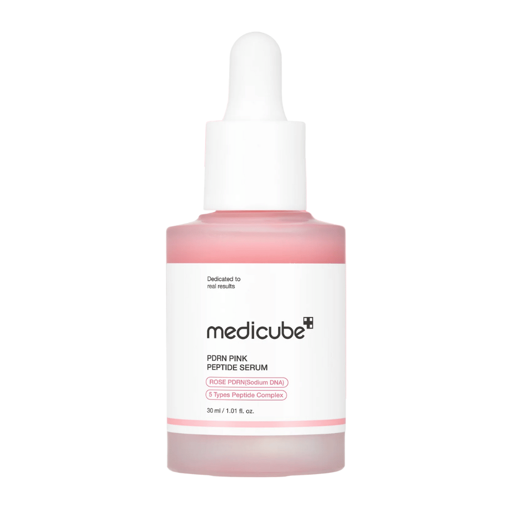 Medicube PDRN Pink Peptide Serum – Lysgivende og genopbyggende serum.

🌹 Rose PDRN (Sodium DNA) – Styrker hudens barriere og fremmer cellefornyelse.
💖 5 typer af peptidkomplekser – Øger kollagenproduktionen og forbedrer hudens elasticitet.
✨ Giver glød – Reducerer ujævnheder og giver en strålende hud.

Perfekt til en jævn, fast og fugtet hud!