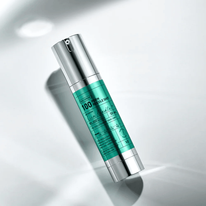 VT Cosmetics PDRN Reedle Shot 100 serum i pumpeflaske med microneedling-effekt, som forbedrer hudens struktur og stimulerer fornyelse