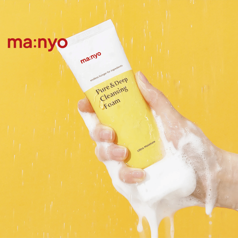 Ma:nyo Pure & Deep Cleansing Foam i skum – fugtgivende rense-skum, der dybderenser porerne og efterlader huden blød og frisk.