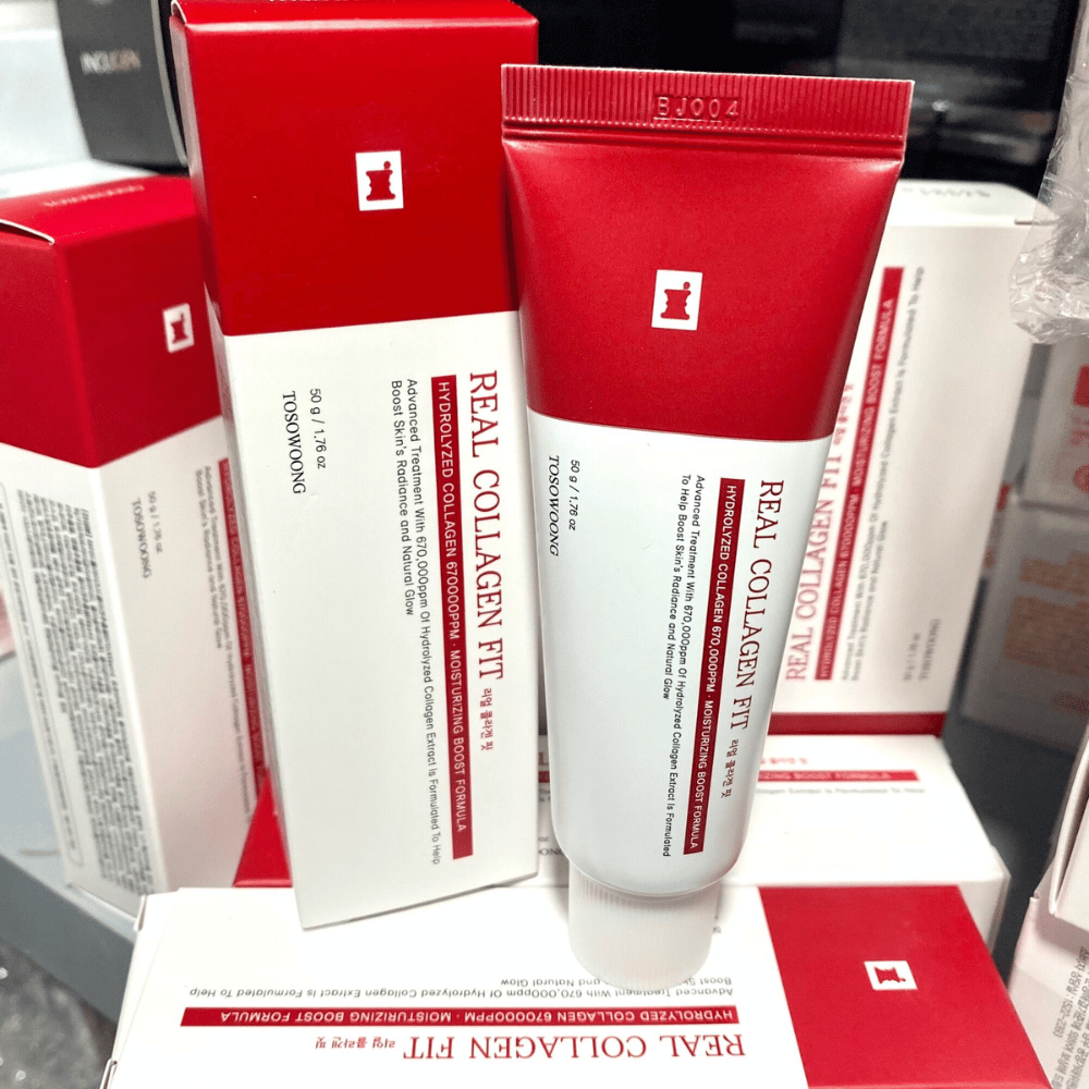 Tosowoong Real Collagen Fit indeholder hydrolyseret kollagen og fugter huden i dybden, samtidig med at den styrker hudens elasticitet. Formlen forbedrer hudens glød og naturlige barriere, hvilket giver et friskt og ungdommeligt udseende. Ideel til daglig brug.