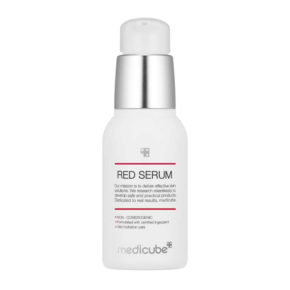 medicube Red Serum 2.0 – hvid pumpeflaske med sølvdetaljer, udviklet til at fugte huden og modvirke bumser uden at tilstoppe porerne.