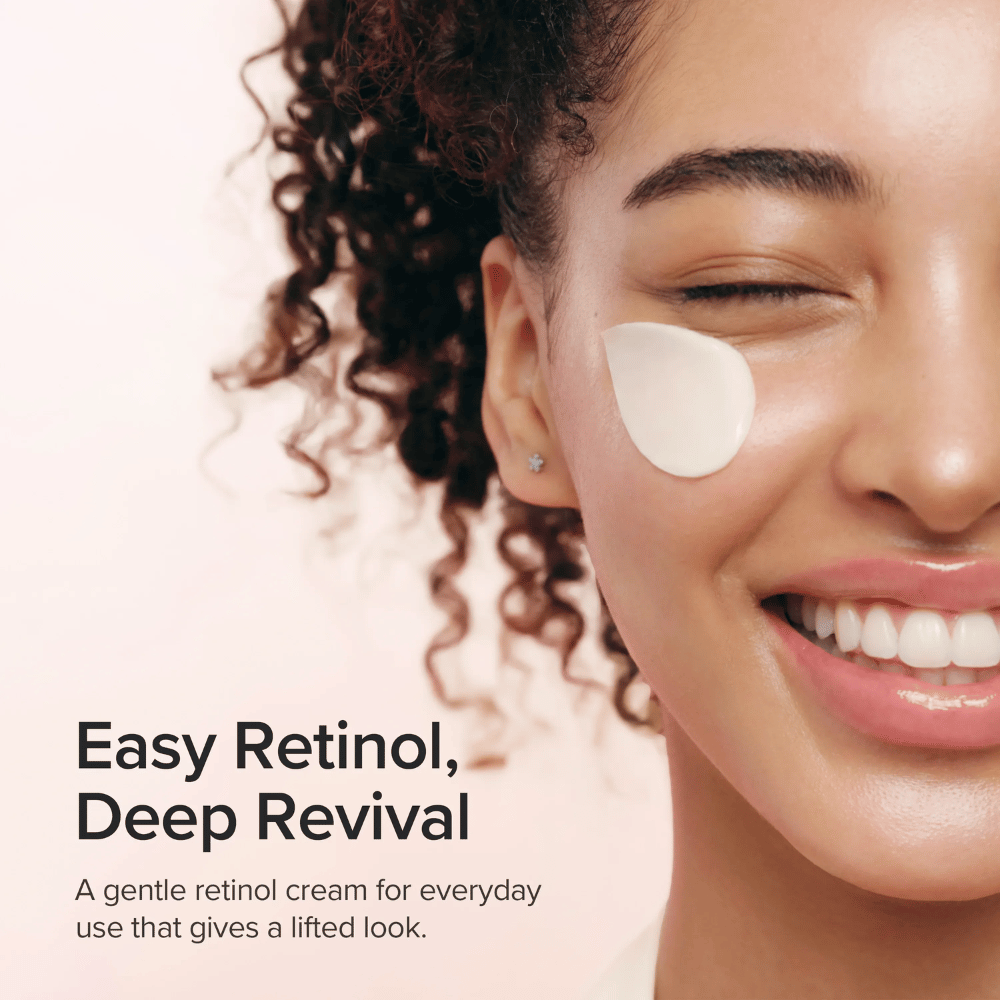 Billede – lifestyle / resultat
Beauty of Joseon Revive Firming Moisturizer som giver fastere hud, mindsker fine linjer og giver et mere ensartet og ungdommeligt udseende.