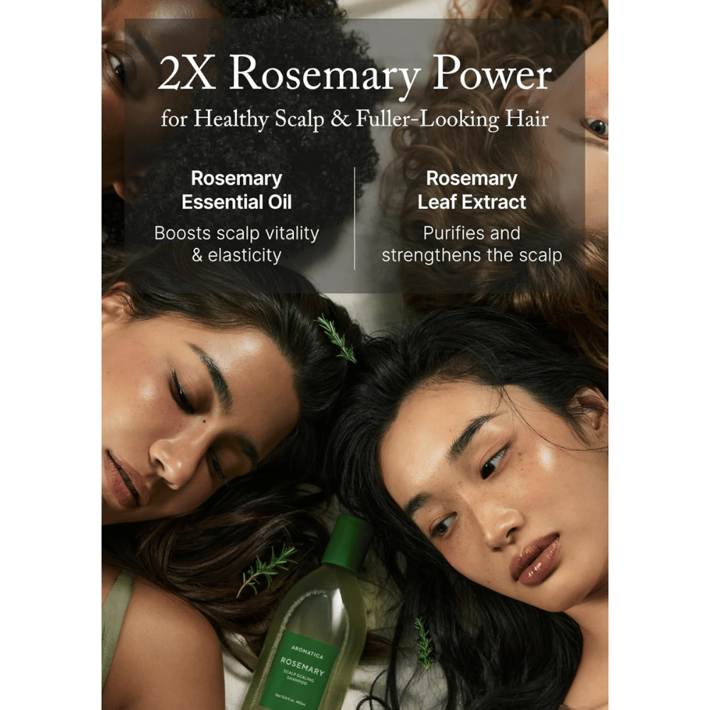 AROMATICA Rosemary Scalp Scaling Shampoo med rosmarinolie og rosmarinekstrakt, som styrker hovedbunden, renser i dybden og fremmer fyldigere hår.