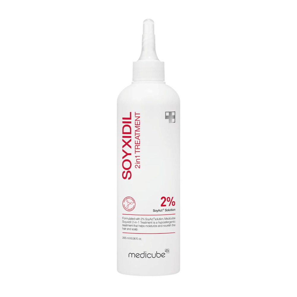 Produktbillede af Medicube Soyxidil 2in1 Treatment i hvid flaske med rød tekst. Indeholder 2% SoyAct™ Solution for at styrke hår og hovedbund.