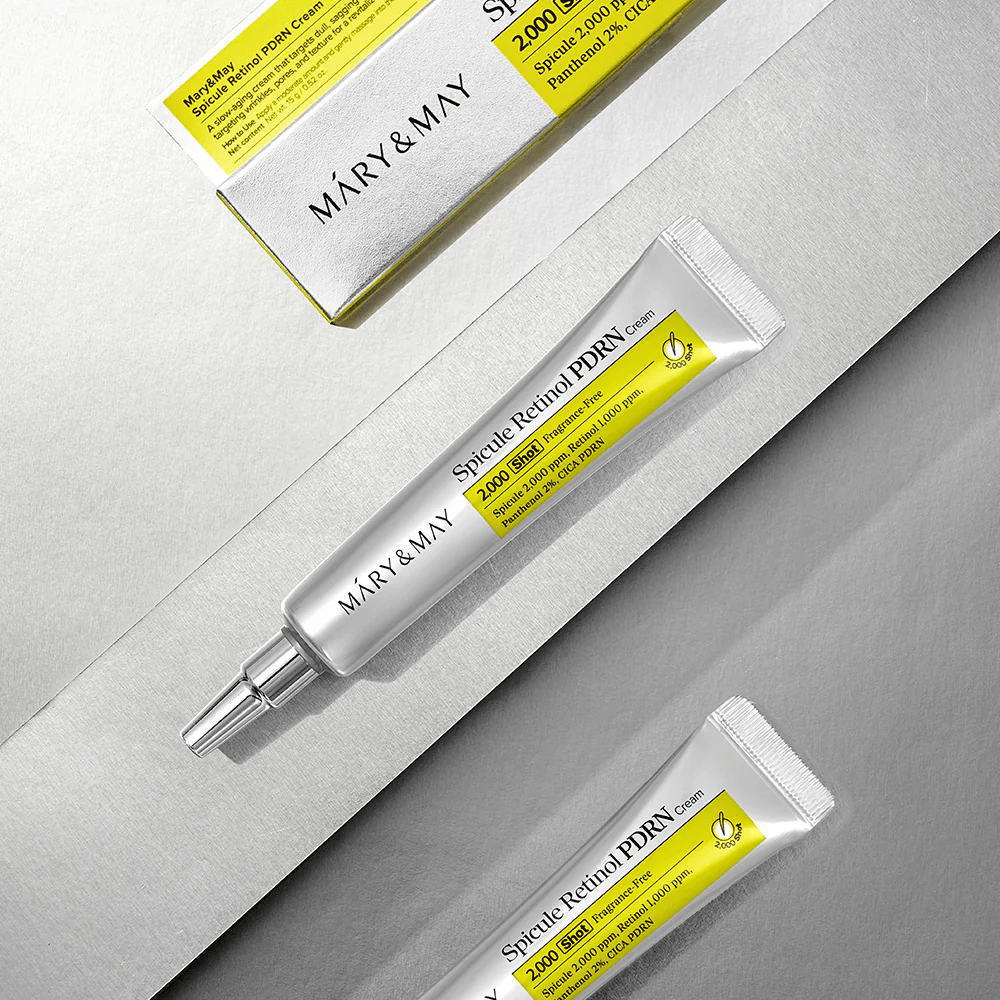 MARY & MAY Spicule Retinol PDRN Cream i tube og emballage på lys baggrund, en aktiv ansigtscreme med retinol, spicule-teknologi og PDRN til forbedret hudstruktur og hudfornyelse.