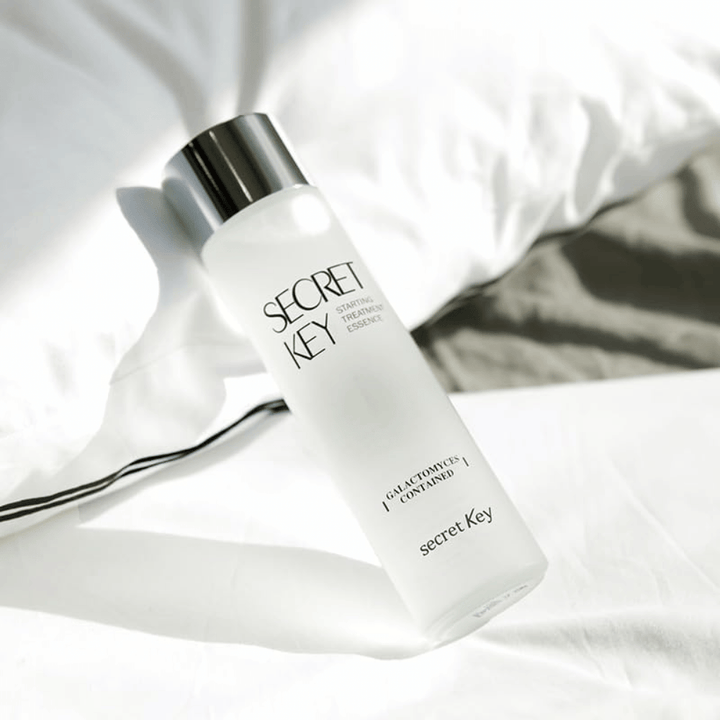 Secret Key Starting Treatment Essence – koreansk essence med fermenterad galactomyces som återfuktar och förbättrar hudens textur.