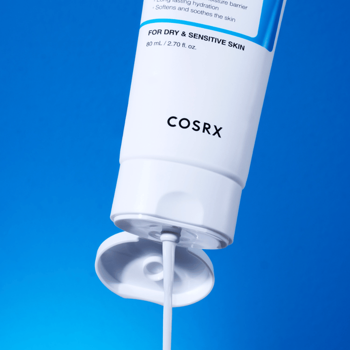 COSRX The Ceramide Skin Barrier Moisturizer med cremet tekstur – barriereforstærkende ansigtscreme der giver langvarig fugt og beroliger sensitiv hud.