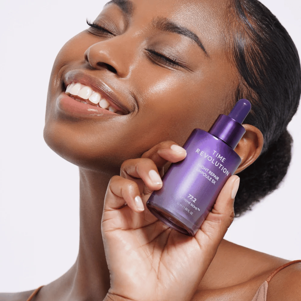 4. MISSHA Time Revolution Night Repair Ampoule 5X – model holder lilla natserum til ansigtspleje og glød