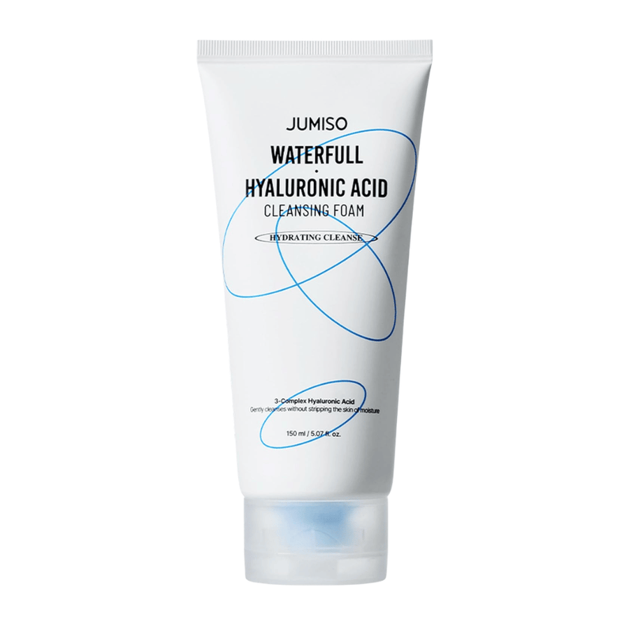 Jumiso Waterfull Hyaluronic Acid Cleansing Foam præsenteret mod hvid baggrund. Fugtgivende ansigtsrens med hyaluronsyre, som renser huden skånsomt uden at forstyrre hudens naturlige fugtbalance.
