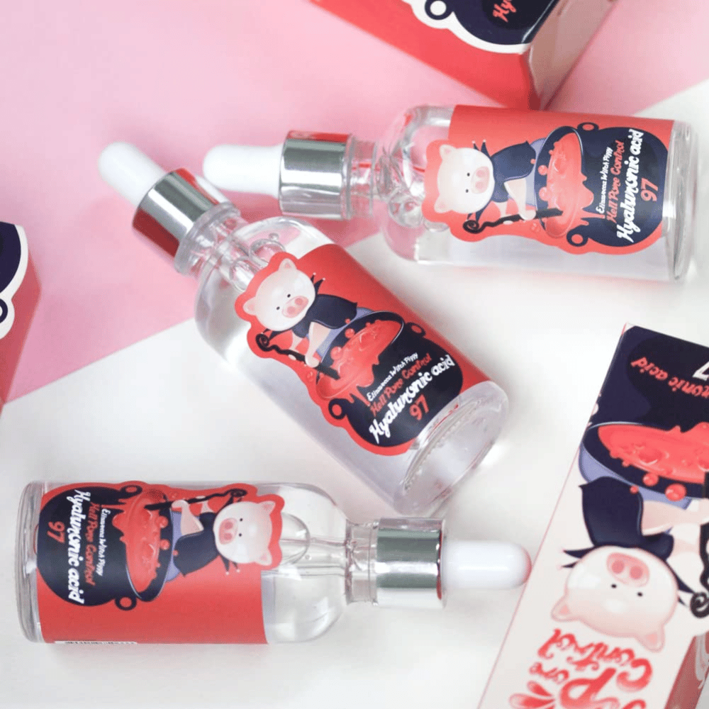 Elizavecca Witch Piggy Hyaluronic Acid 97 serum i gruppe, koreansk fugtserum til tør hud, fugtfattig hud og forbedret hudelasticitet.