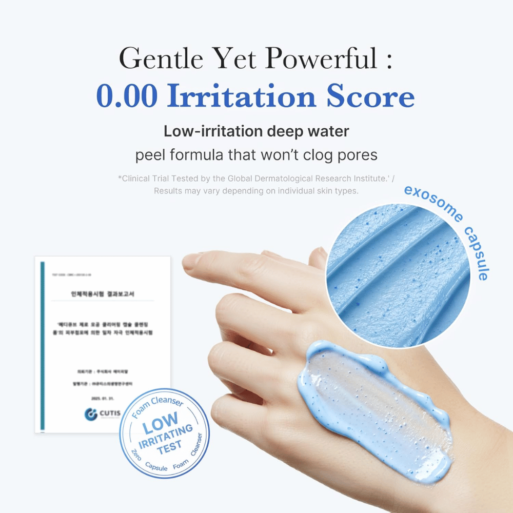Medicube Zero Pore SA Clear Capsule Cleansing Foam – lav-irriterende rensning med blå kapsler, der eksfolierer huden skånsomt og renser porer i dybden.